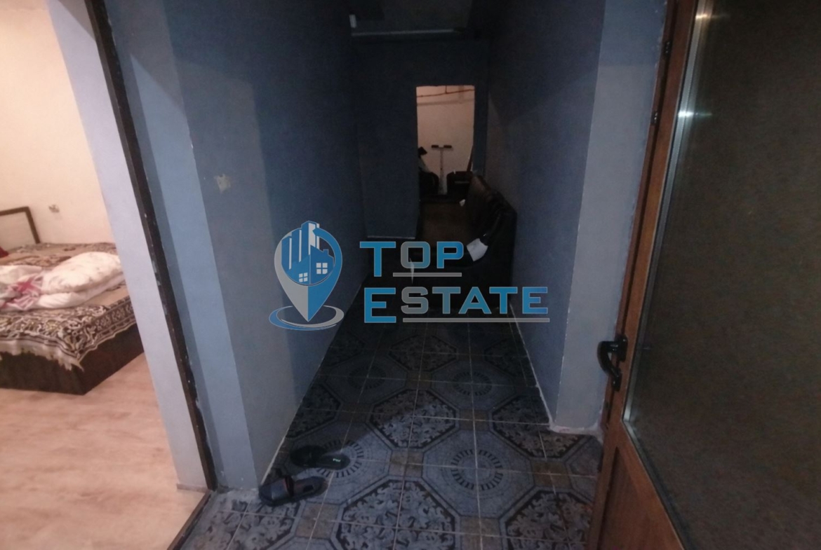 Тухлена къща с кладенец в село Куцина, област Велико Търново - 0