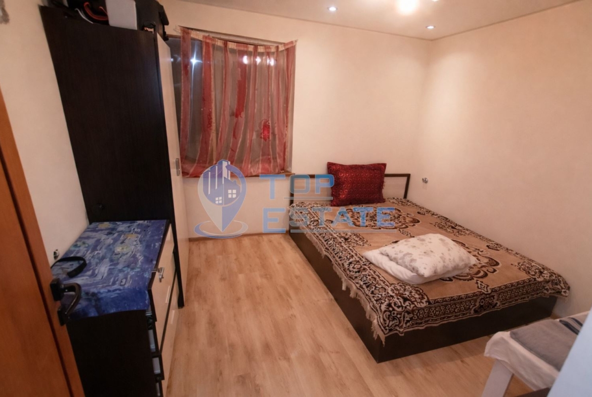 Тухлена къща с кладенец в село Куцина, област Велико Търново - 0