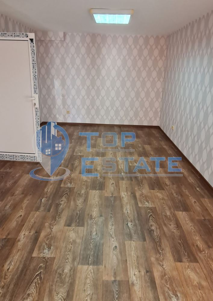 Търговско помещение в град Горна Оряховица, обаст Велико Търново-0 Търговско помещение в град Горна Оряховица, обаст Велико Търново - 0