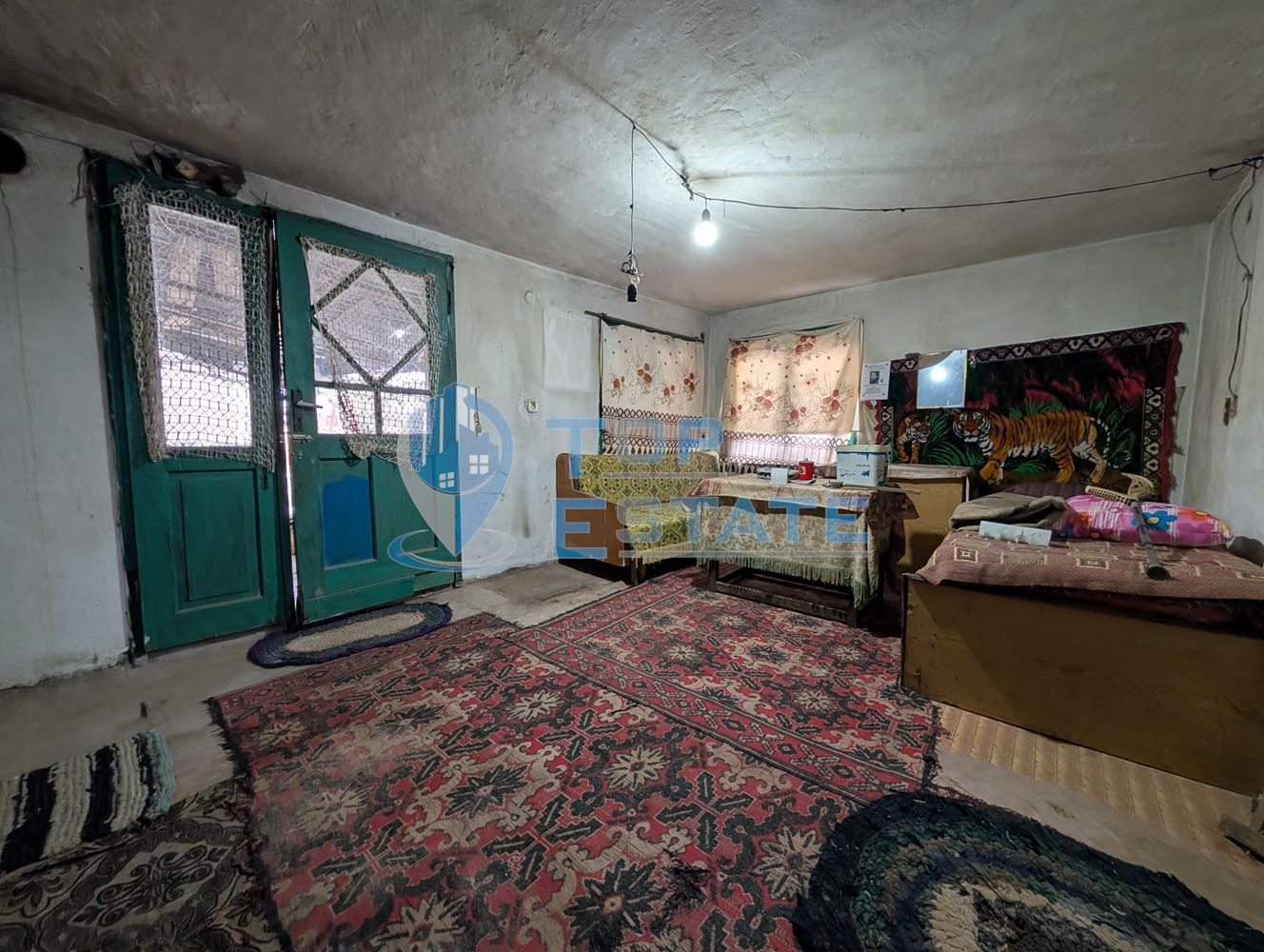 Едноетажна къща с вътрешна баня и кладенец в село Джулюница - 0