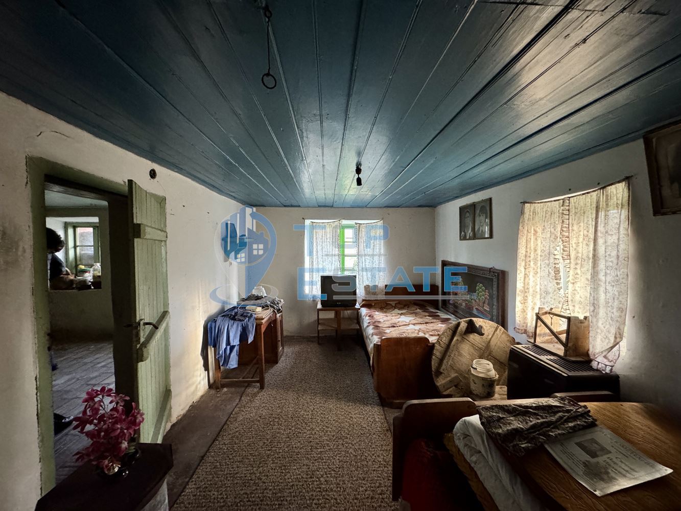 Къща с кладенец, гараж и стопански постройки в село Долна Липница, област Велико Търново-0 Къща с кладенец, гараж и стопански постройки в село Долна Липница, област Велико Търново - 0