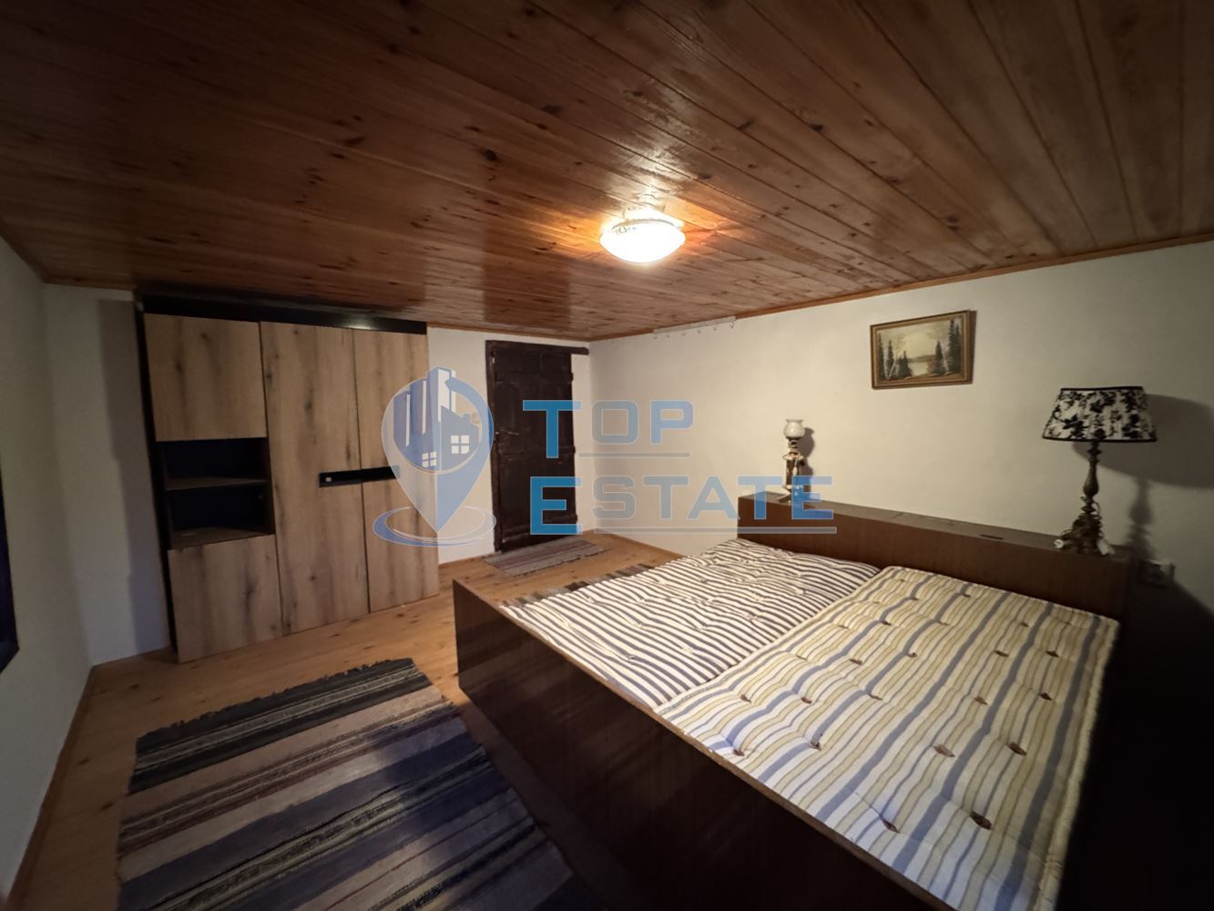 Къща с допълнителни постройки в град Елена, област Велико Търново.-0 Къща с допълнителни постройки в град Елена, област Велико Търново. - 0