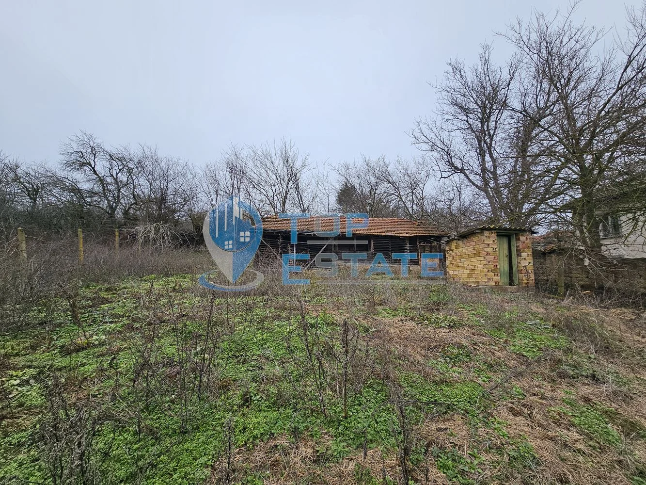 Здрава тухлена къща с гараж в село Пиперково, област Русе - 0