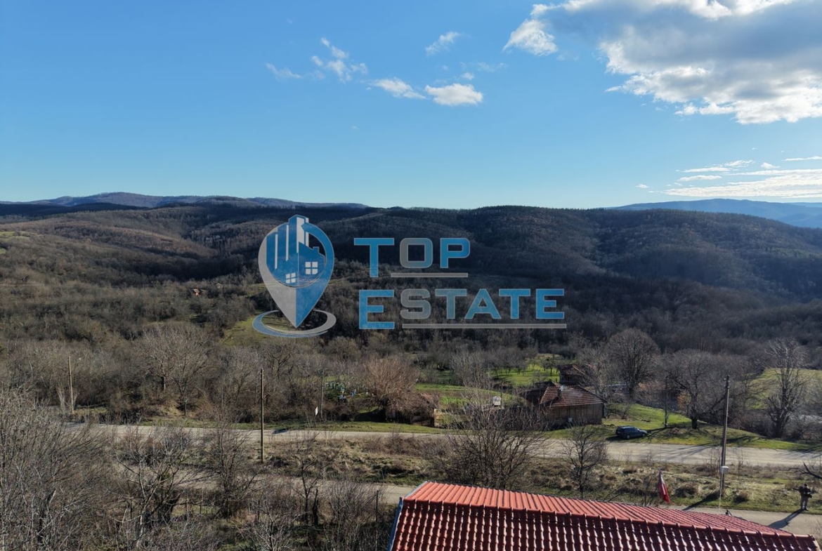 Къща с прекрасна панорама в село Длъжка поляна, област Търговище - 0