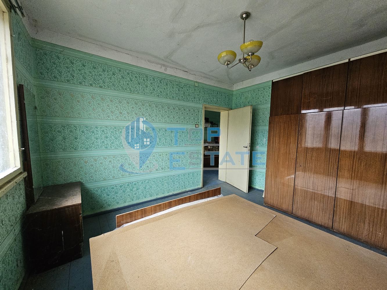 Здрава тухлена къща с гараж в село Пиперково, област Русе-0 Здрава тухлена къща с гараж в село Пиперково, област Русе - 0