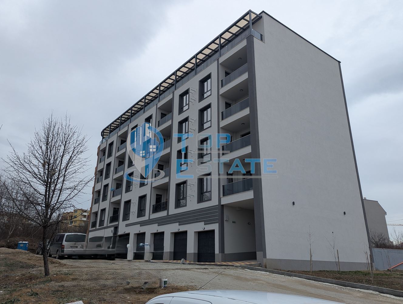 Тристаен апартамент в новострояща се сграда в квартал Бузлуджа, град Велико Търново - 0