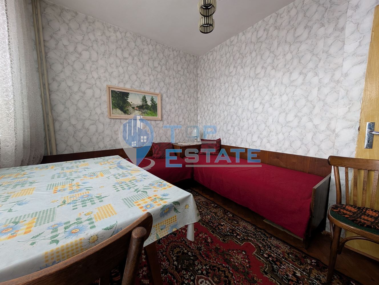 Тристаен тухлен апартамент в центъра на град Стражица-0 Тристаен тухлен апартамент в центъра на град Стражица - 0