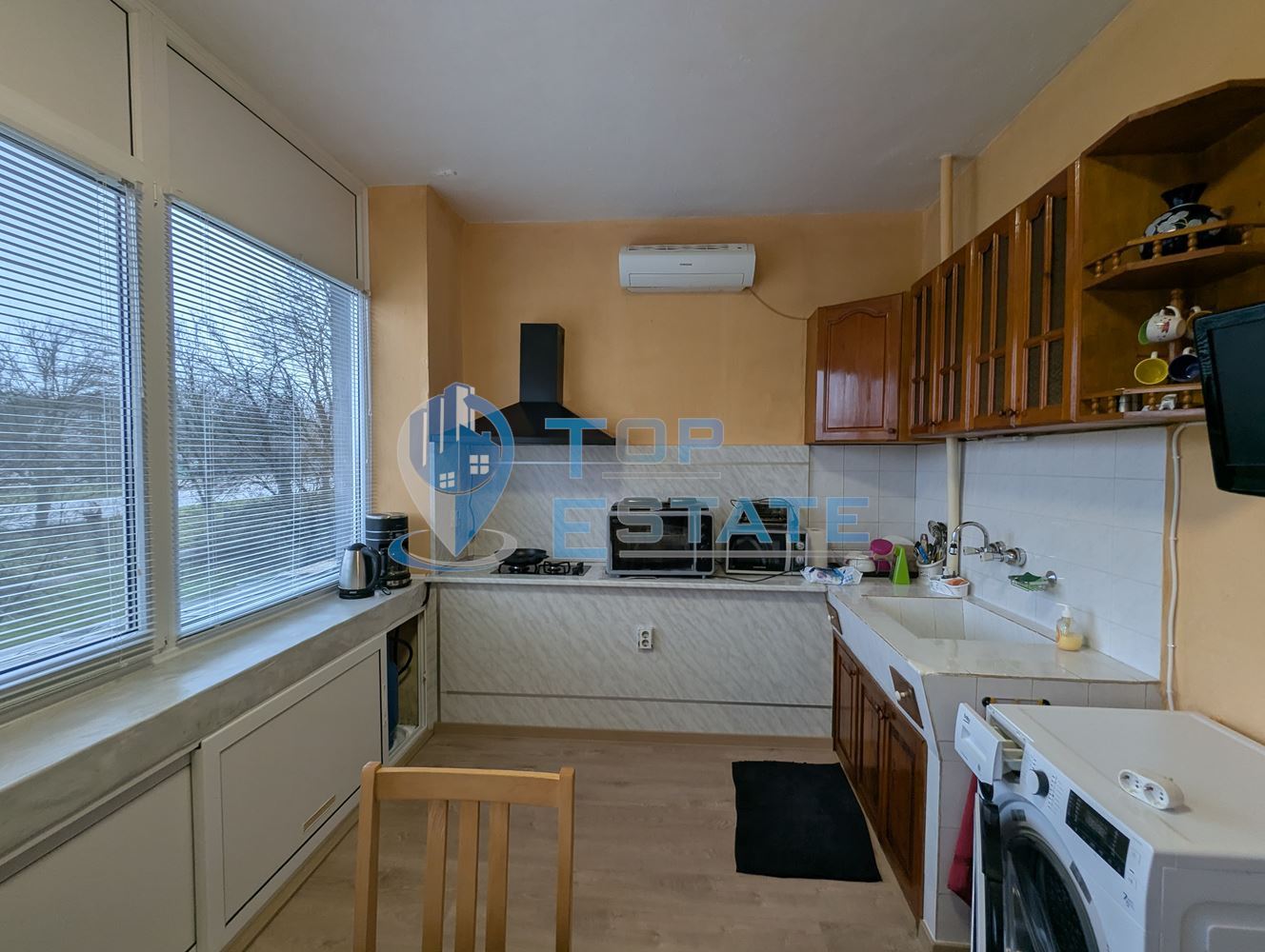 Ремонтирана гарсониера в район Захарни заводи, град Горна Оряховица, област Велико Търново - 0