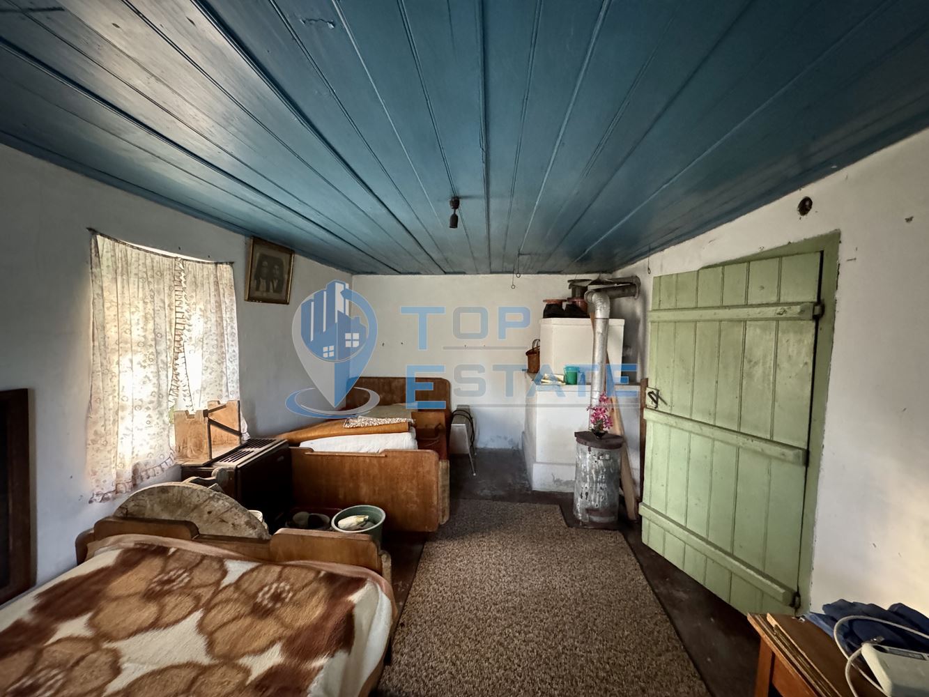 Къща с кладенец, гараж и стопански постройки в село Долна Липница, област Велико Търново-0 Къща с кладенец, гараж и стопански постройки в село Долна Липница, област Велико Търново - 0