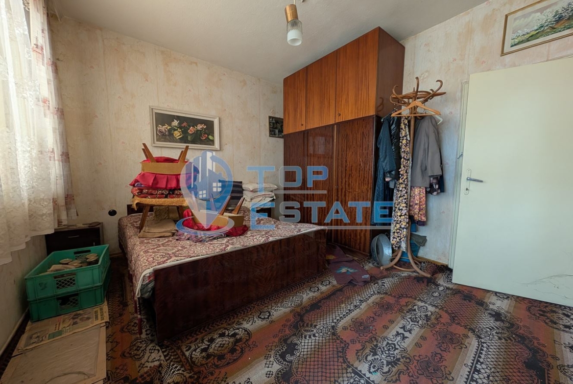 Многостаен тухлен апартамент в близост до Стадиона, град Горна Оряховица - 0