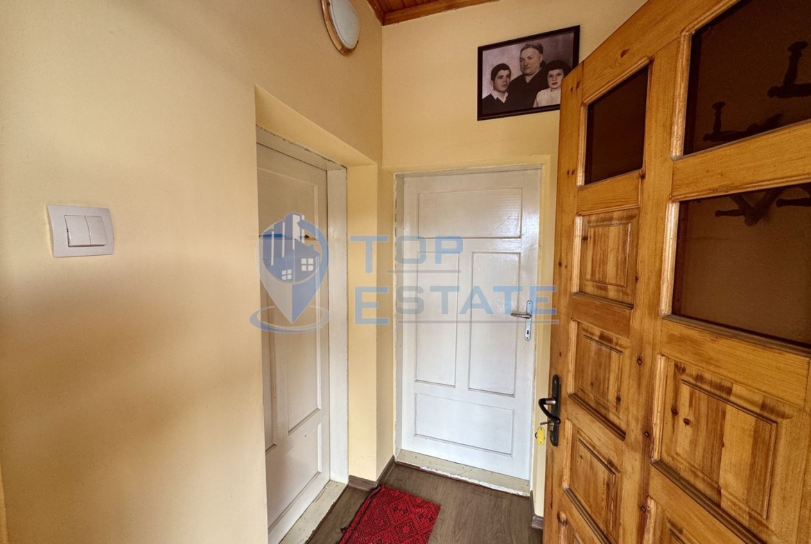 Двуетажна къща с кладенец в село Добри дял, област Велико Търново - 0