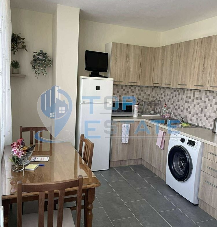 Двустаен, обзаведен апартамент под наем в центъра на град Велико Търново - 0