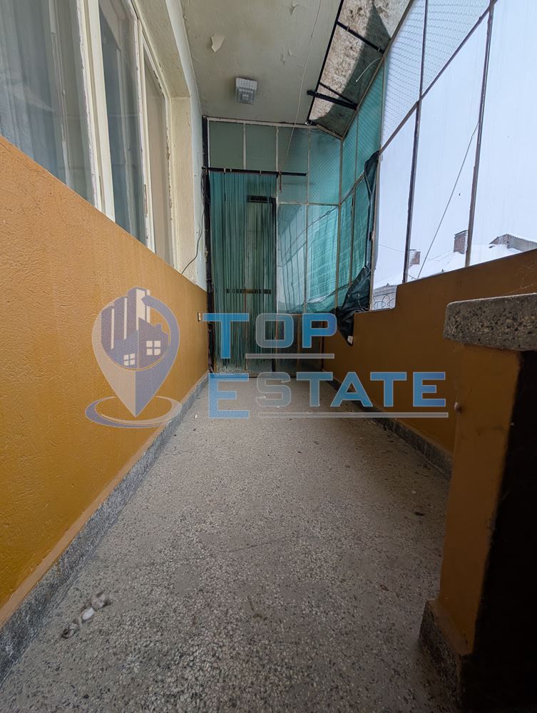 Многостаен тухлен апартамент в близост до Стадиона, град Горна Оряховица-0 Многостаен тухлен апартамент в близост до Стадиона, град Горна Оряховица - 0