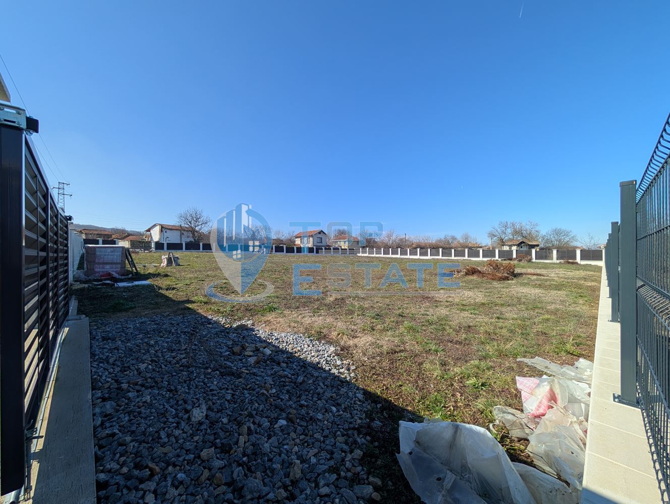 Парцел в регулация с проект и партиди за ток и вода в село Ново село - 0