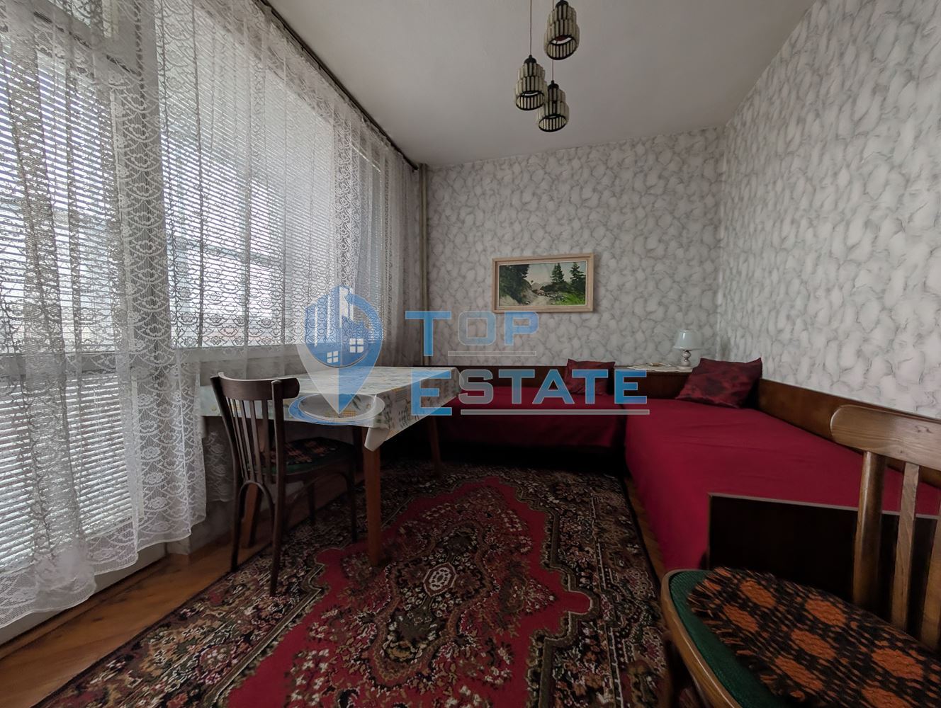 Тристаен тухлен апартамент в центъра на град Стражица-0 Тристаен тухлен апартамент в центъра на град Стражица - 0