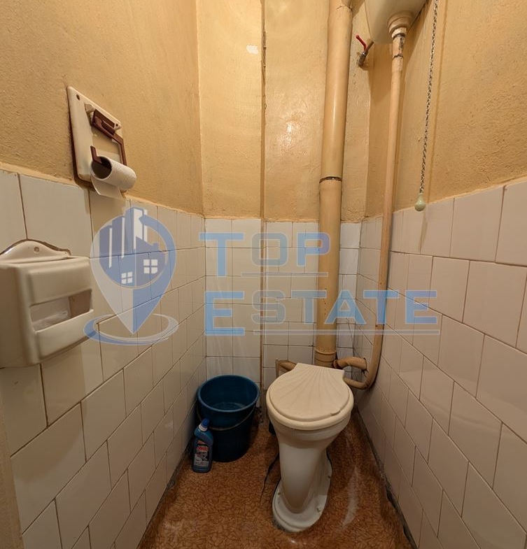 Тристаен тухлен апартамент в центъра на град Стражица - 0