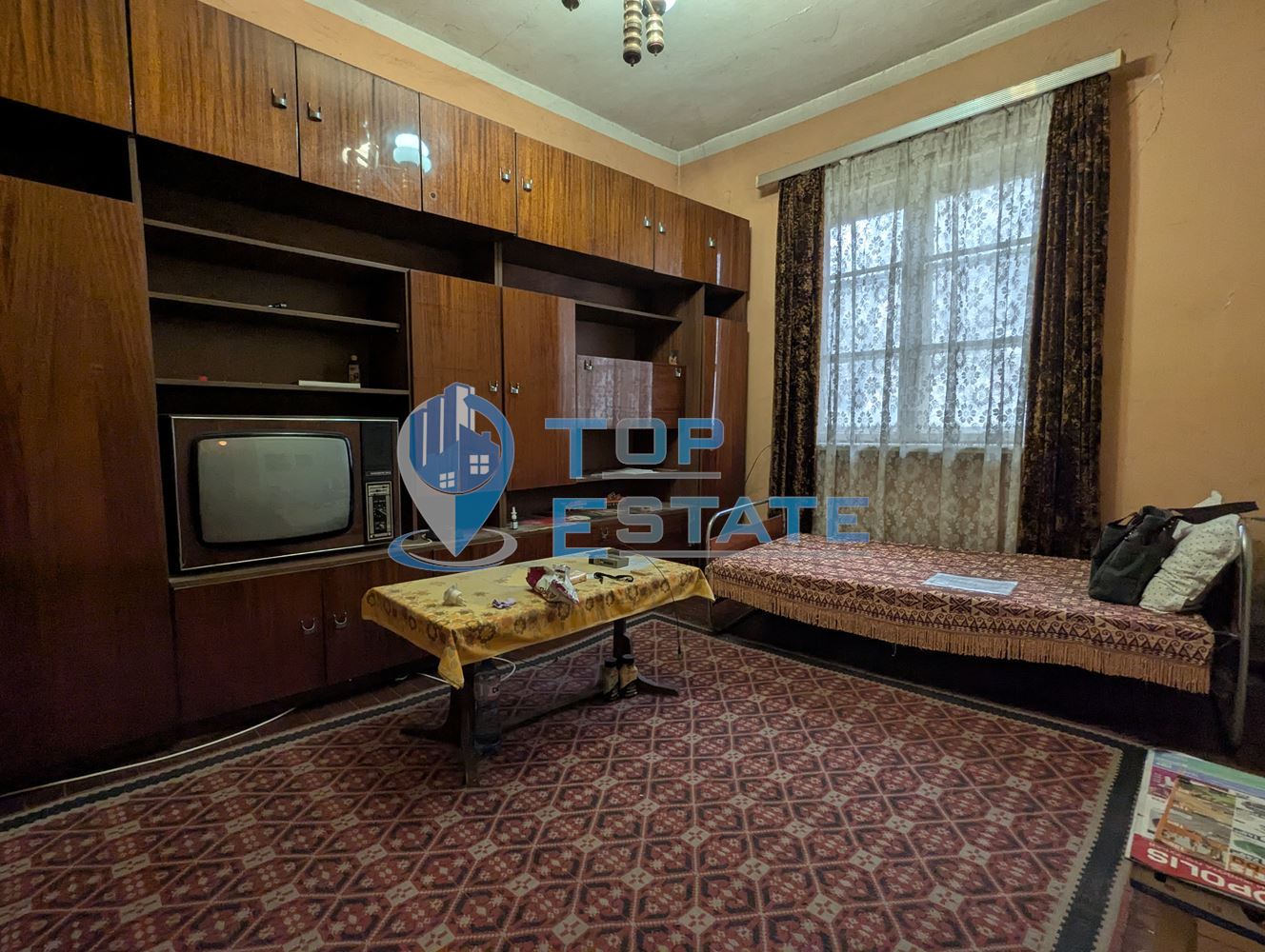 Двустаен апартамент на комуникативна улица в квартал Гарата, град Горна Оряховица, област Велико Търново - 0