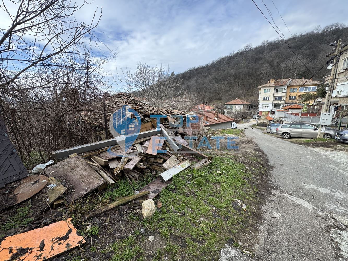 Парцел подходящ за строителство в квартал Варуша, град Велико Търново - 0