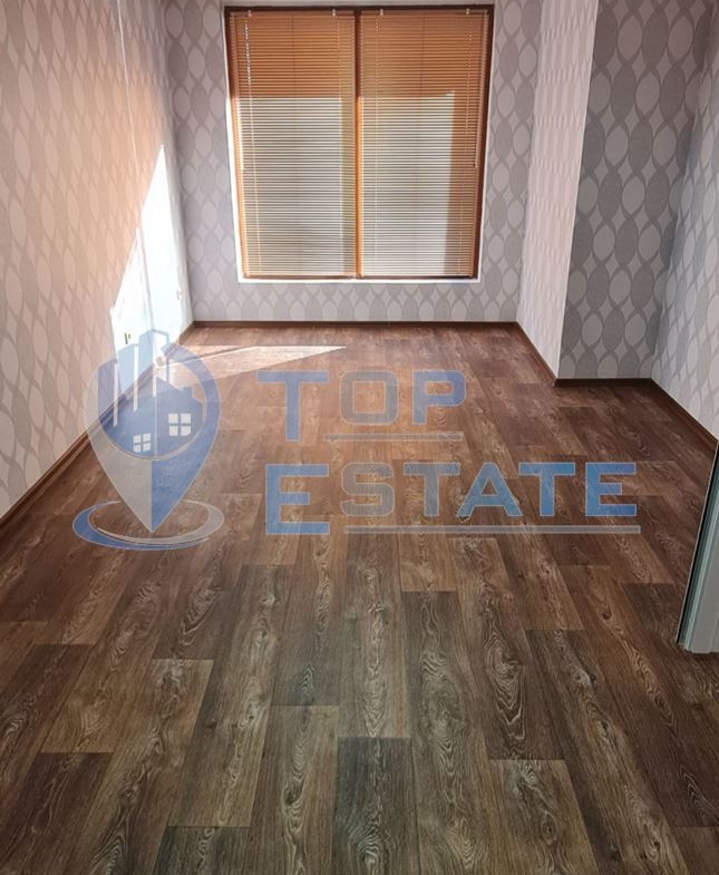 Търговско помещение в град Горна Оряховица, обаст Велико Търново - 0