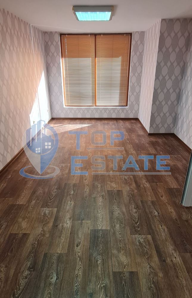 Търговско помещение в град Горна Оряховица, обаст Велико Търново-0 Търговско помещение в град Горна Оряховица, обаст Велико Търново - 0