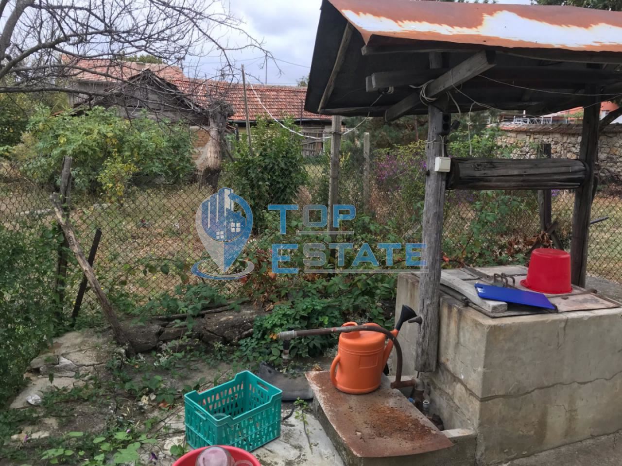 Тухлена къща в село Джулюница, област Велико Търново - 0