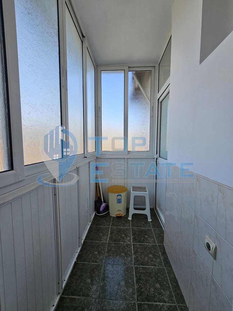 Многостаен, обзаведен апартамент в широкия център в град Велико Търново - 0