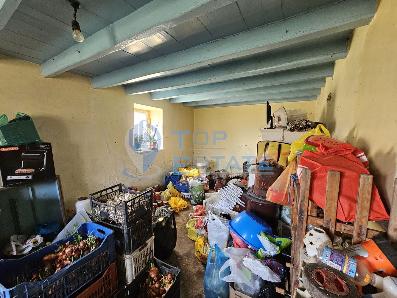 Двуетажна къща с голям двор, кладенец и гараж в село Долна Липница, област Велико Търново - 0