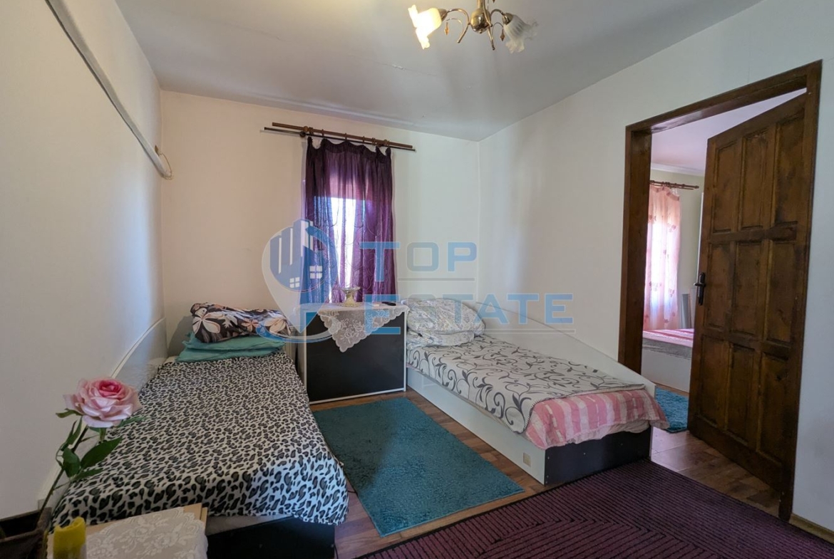 Ремонтирана и готова за нанасяне къща в село Пчелище, област Велико Търново - 0