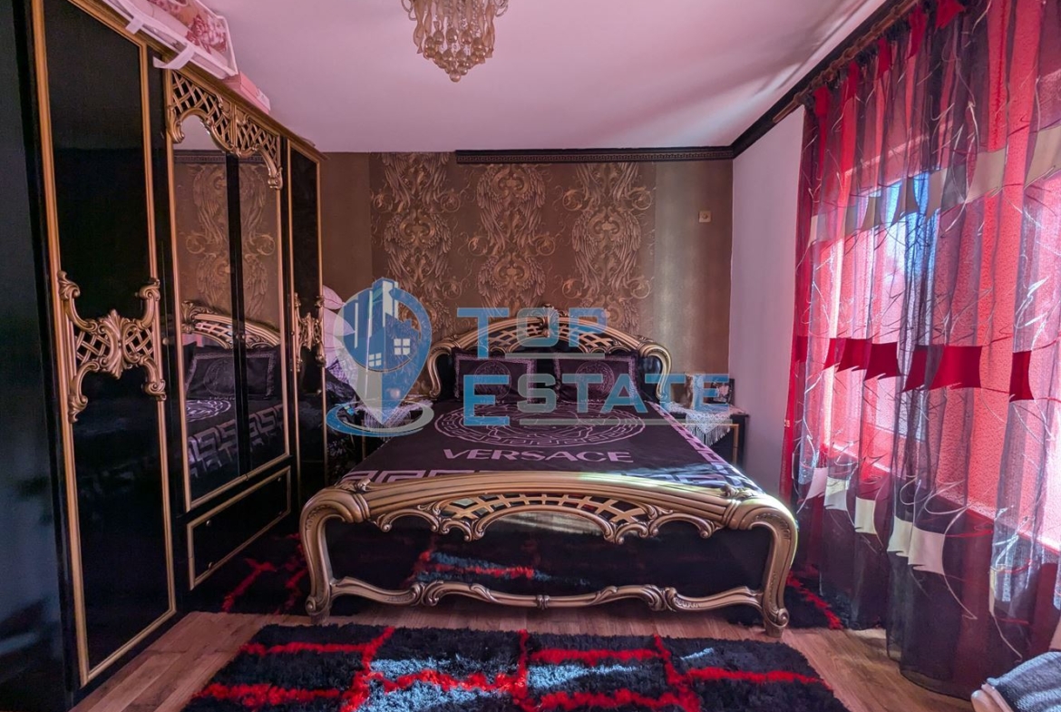 Ремонтирана и готова за нанасяне къща в село Пчелище, област Велико Търново - 0