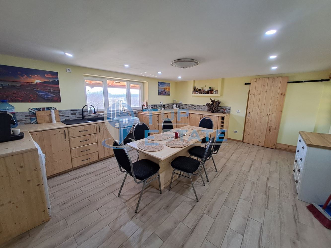 Двуетажна къща след ремонт с голям двор в село Горна Липница, област Велико Търново - 0