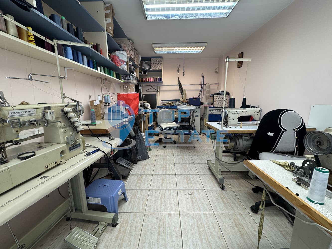 Офис помещение на комуникативно място в кв. Колю Фичето, гр. Велико Търново - 0