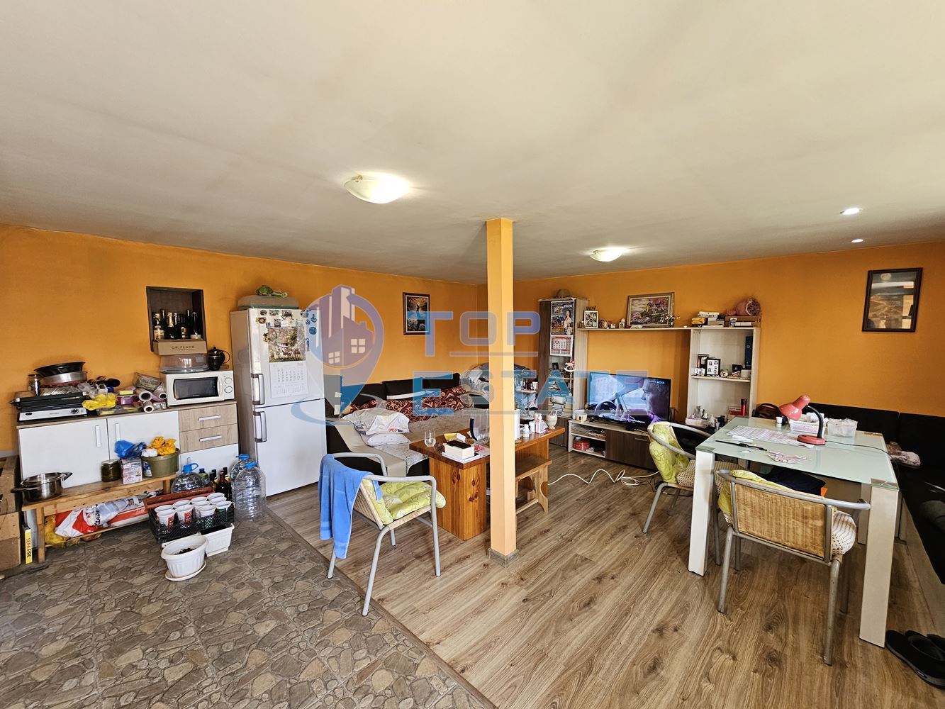 Двуетажна къща с голям двор, кладенец и гараж в село Долна Липница, област Велико Търново - 0