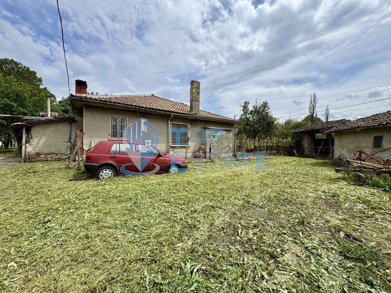 Къща с кладенец и голям двор в село Сушица, област Велико Търново - 0