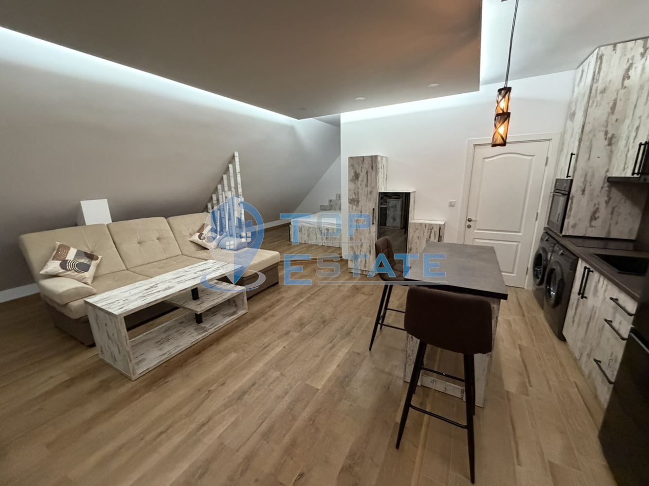 Едностаен апартамент под наем с възможност за наемане на паркомясто в квартал Бузлуджа, град Велико Търново - 0