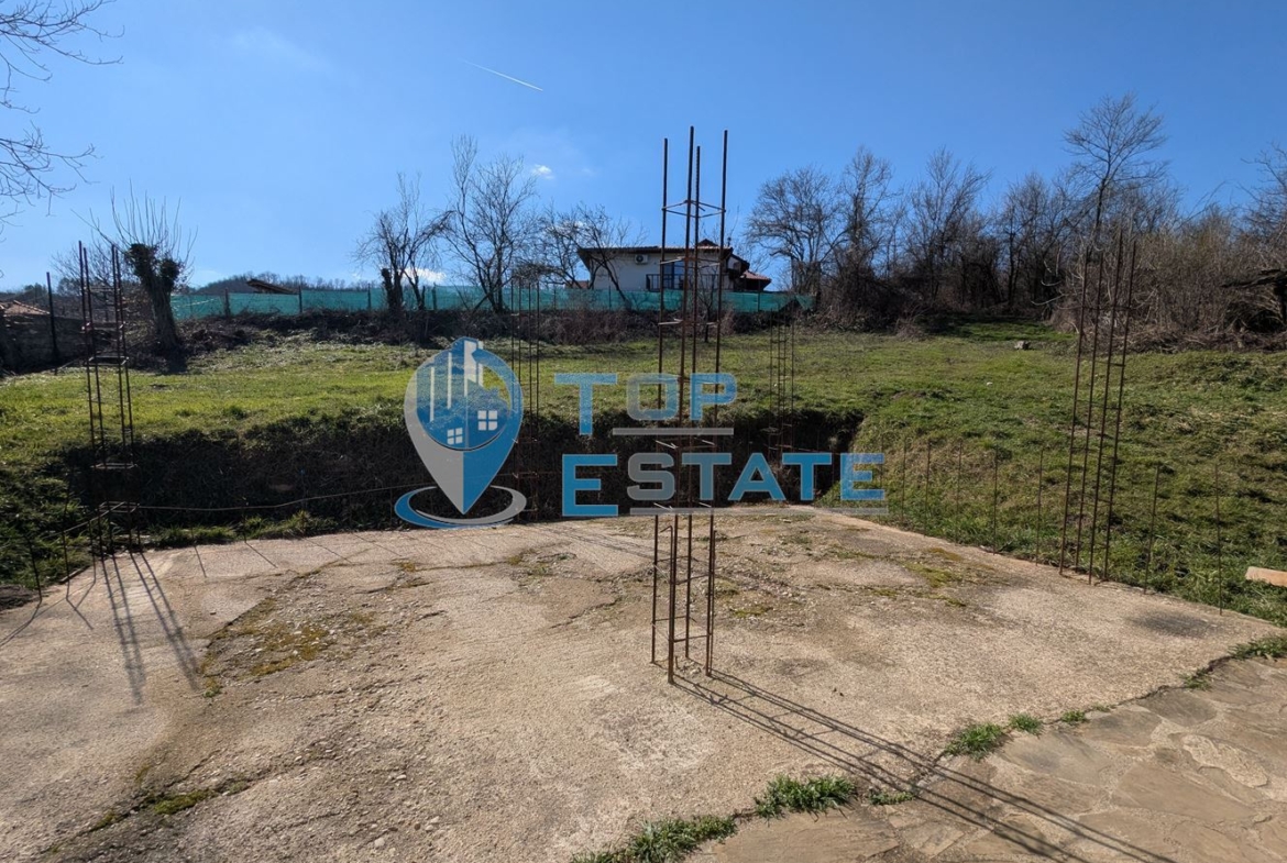 Ремонтирана и готова за нанасяне къща в село Пчелище, област Велико Търново - 0