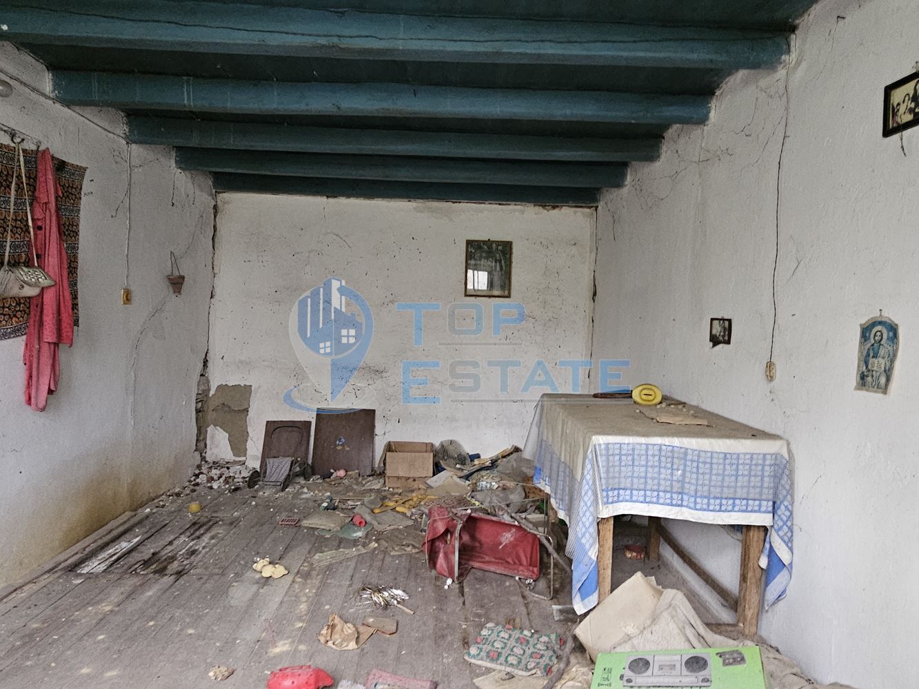 Голям парцел със стара къща и два кладенеца в село Паскалевец, област Велико Търново - 0