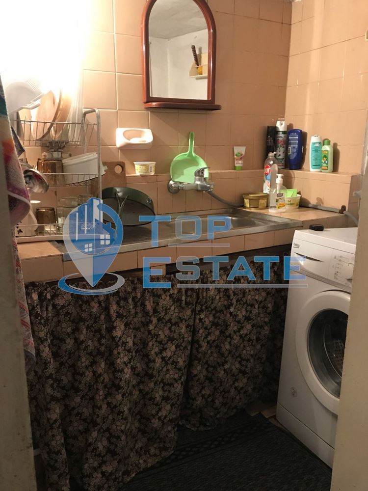 Тухлена къща в село Джулюница, област Велико Търново - 0