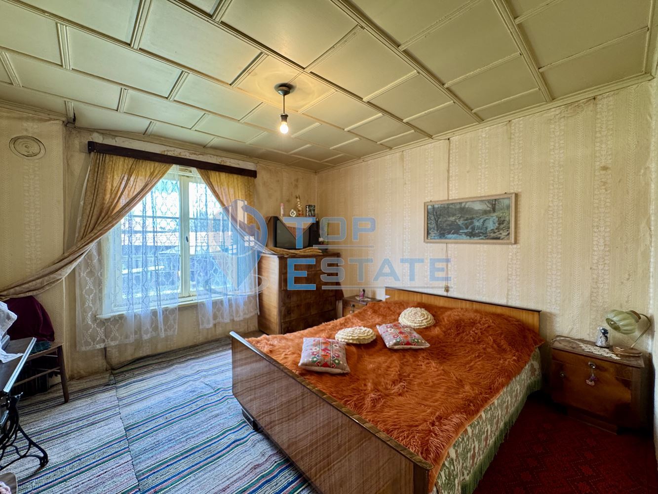 Къща с кладенец и голям двор в село Сушица, област Велико Търново - 0