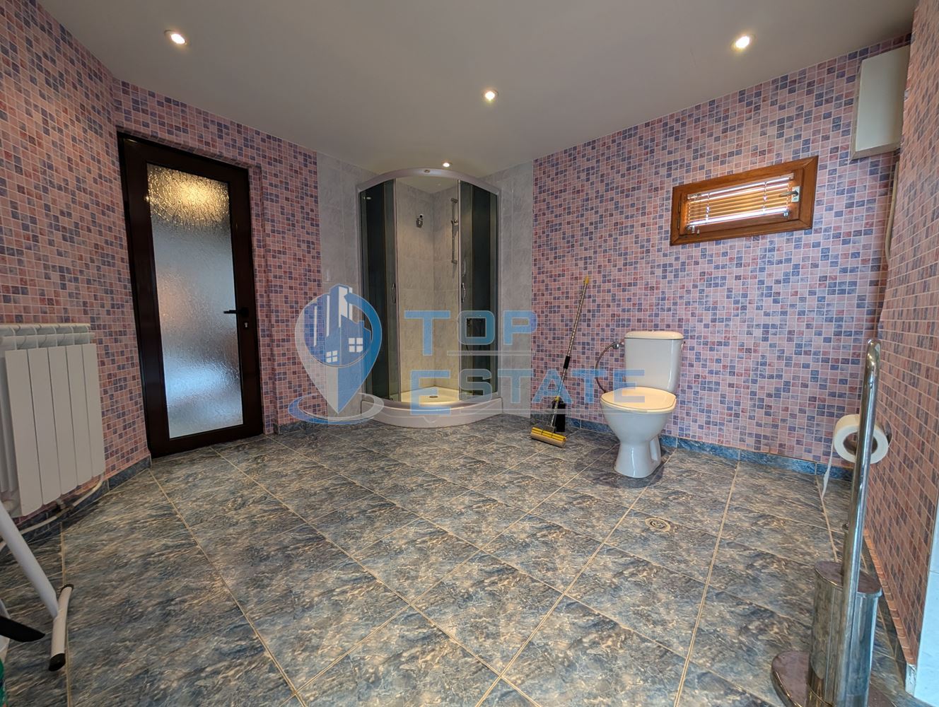 Двуетажна къща във възрожденски стил с кладенец в село Драгижево - 0