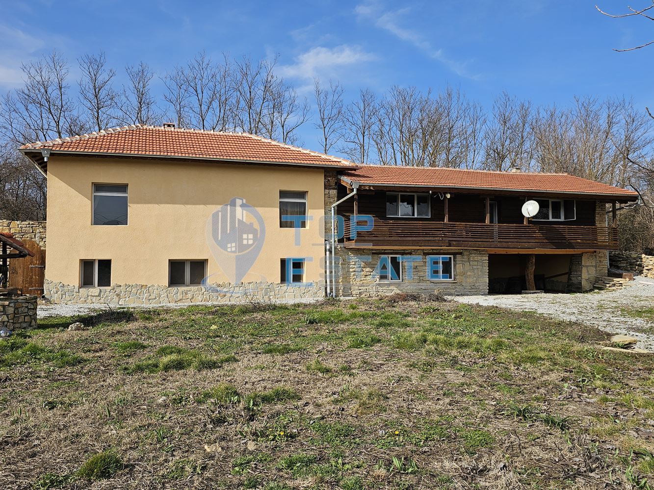 Двуетажна къща след ремонт с голям двор в село Горна Липница, област Велико Търново - 0