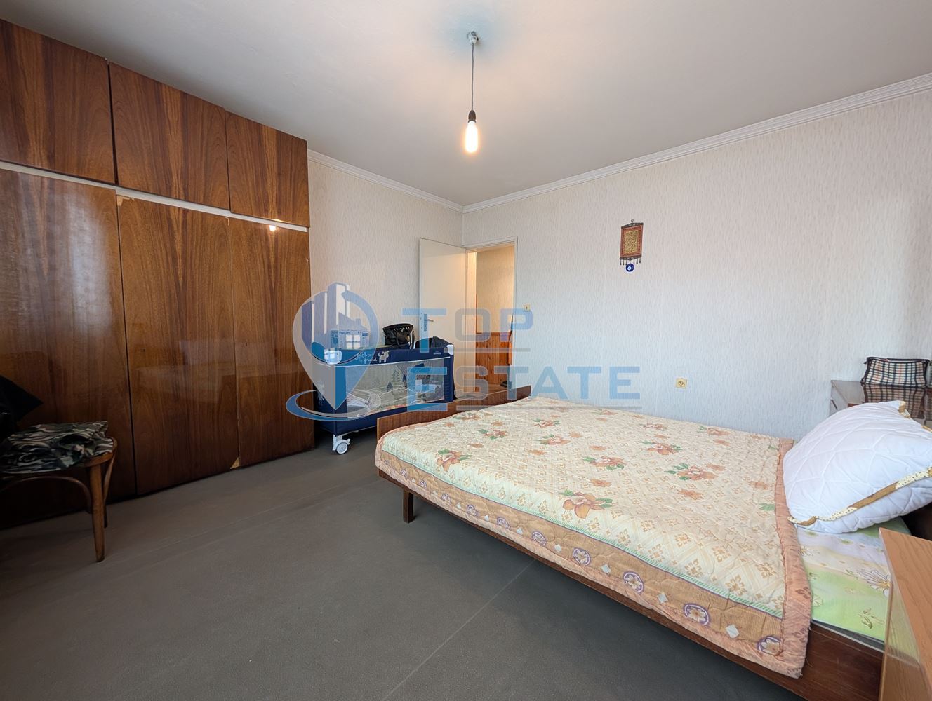 Двуетажна масивна къща в град Стражица - 0