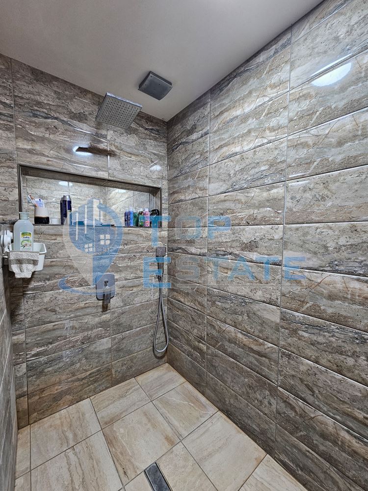 Двуетажна къща след ремонт с голям двор в село Горна Липница, област Велико Търново - 0