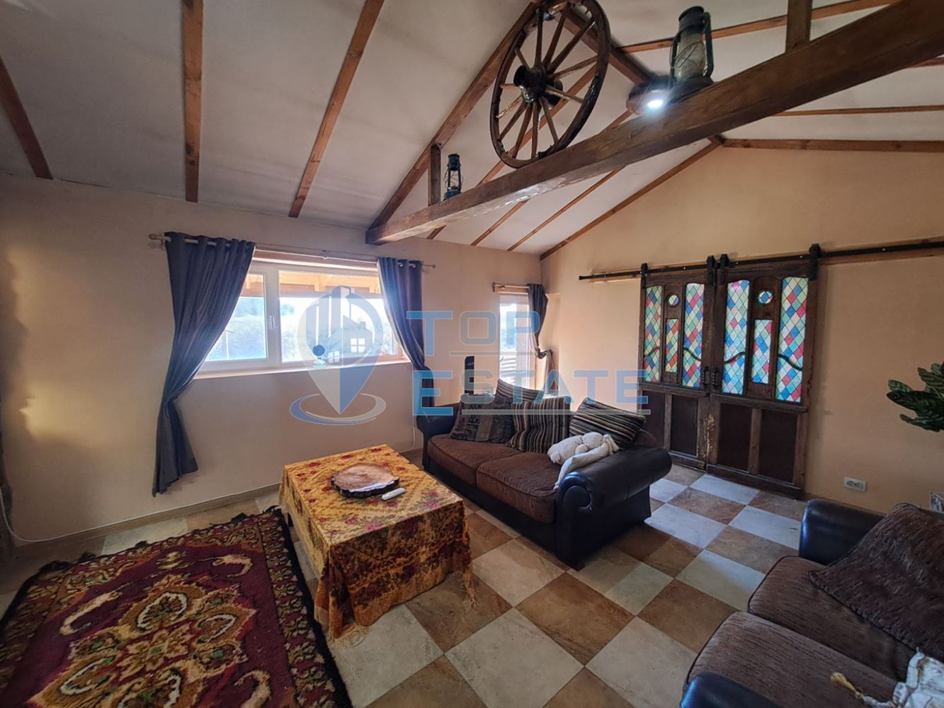 Двуетажна къща след ремонт с голям двор в село Горна Липница, област Велико Търново - 0