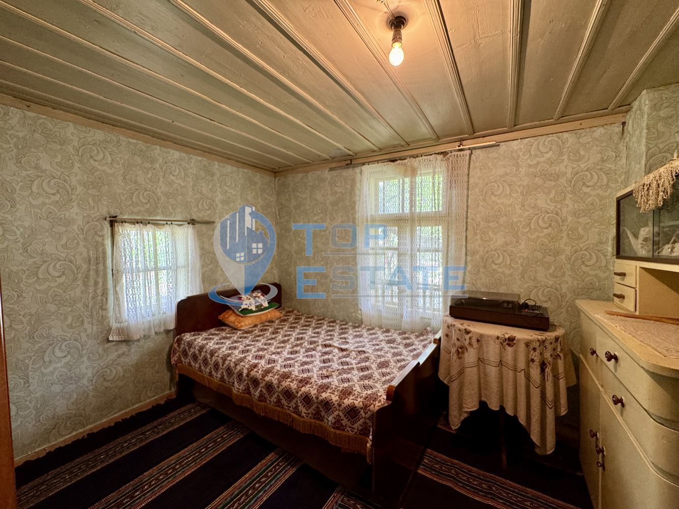 Къща с кладенец и голям двор в село Сушица, област Велико Търново - 0