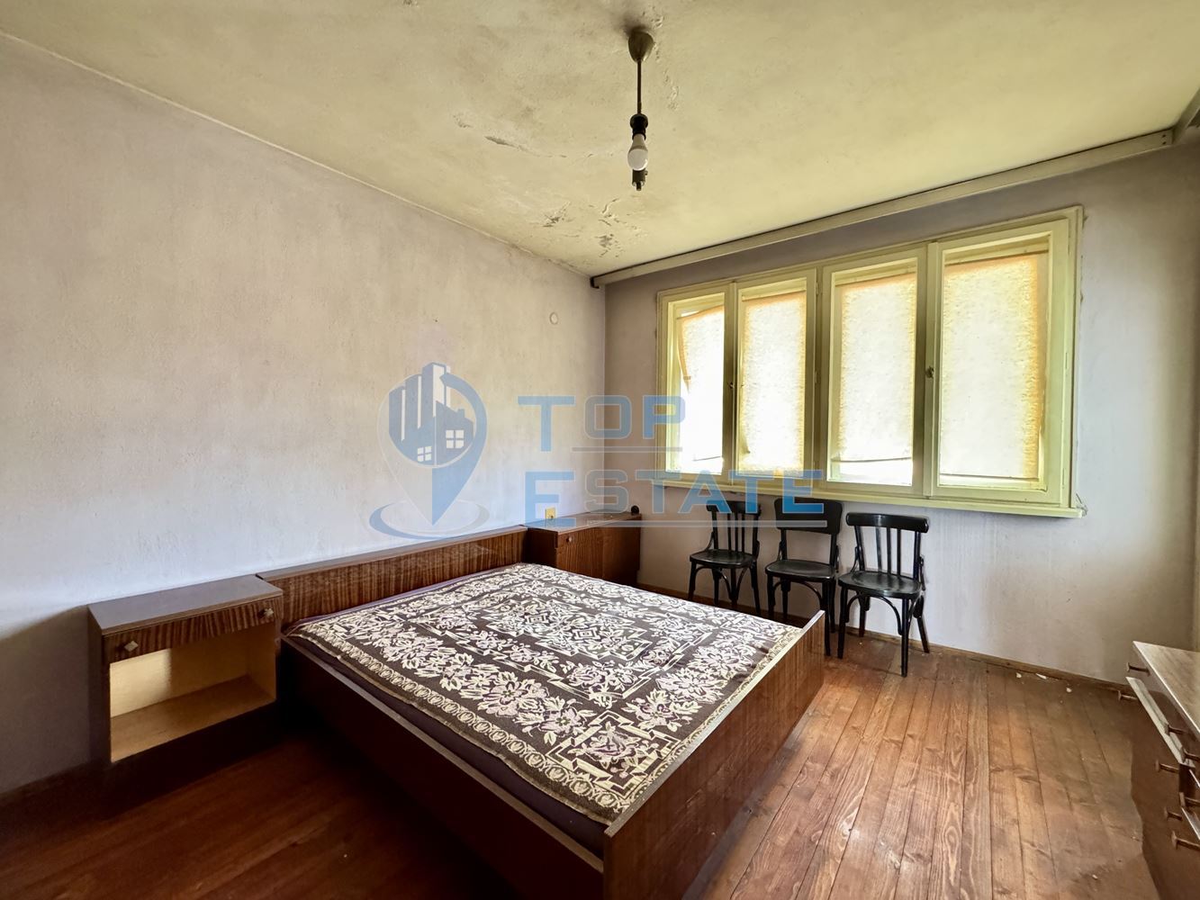 Многостаен тухлен апартамент с гараж в град Полски Тръмбеш, област Велико Търново - 0