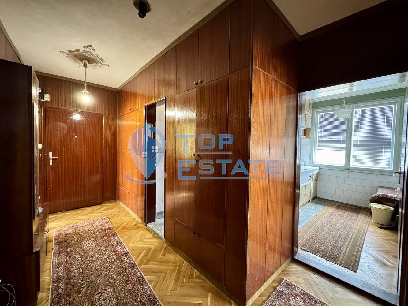 Многостаен апартамент с таванска боксониера в град Горна Оряховица, област Велико Търново - 0