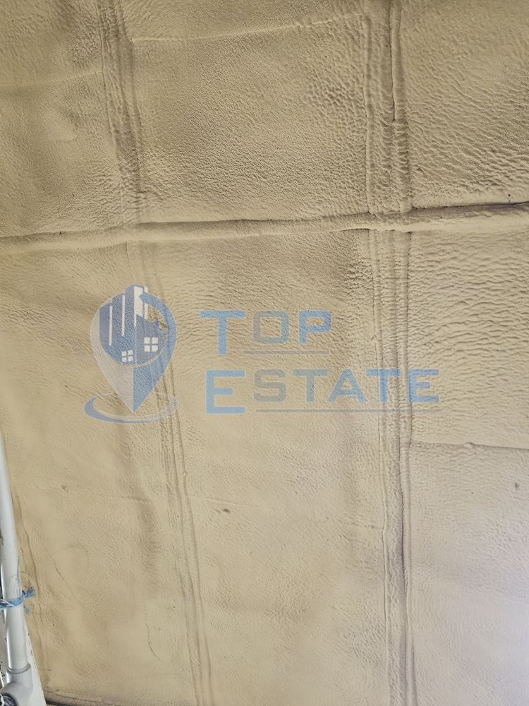 Птицеферма с разработен бизнес, ФЕЦ и оборудване, готова за работа в област Велико Търново - 0