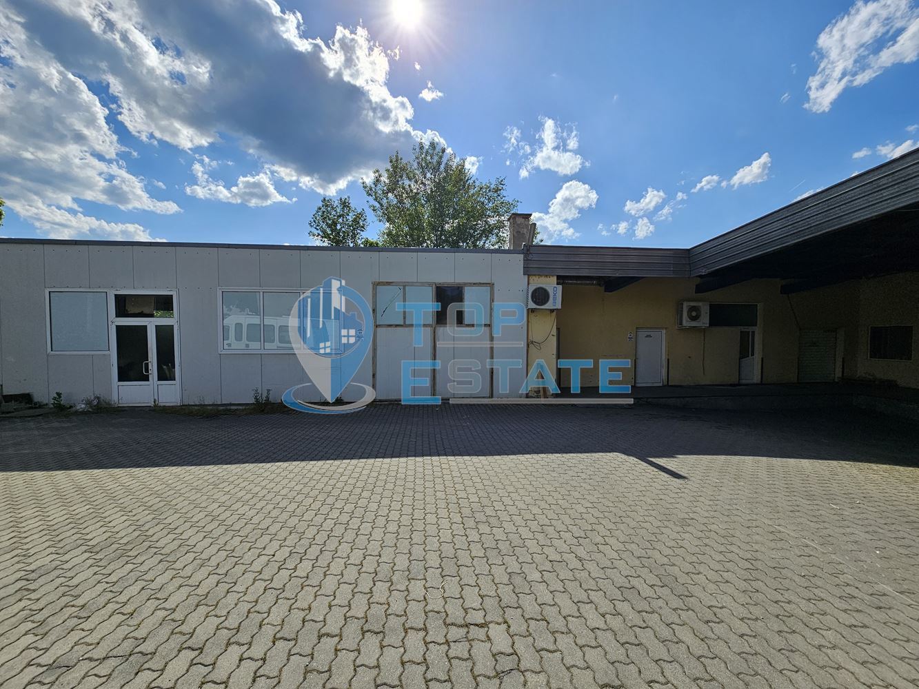 Промишленa сграда със собствен трафопост на главен път Русе - Свиленград в село Поликраище - 0