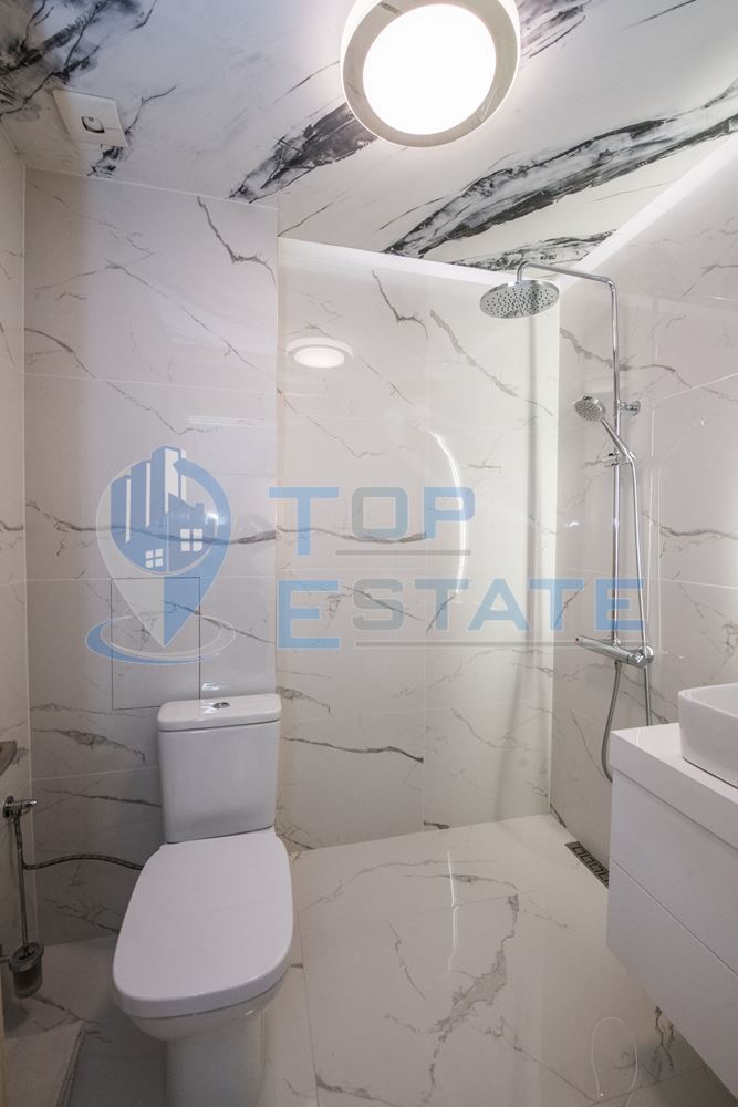 Двустаен, новопостроен, луксозен, газифициран апартамент с надземно паркомясто под наем в квартал Бузлуджа, град Велико Търн - 0