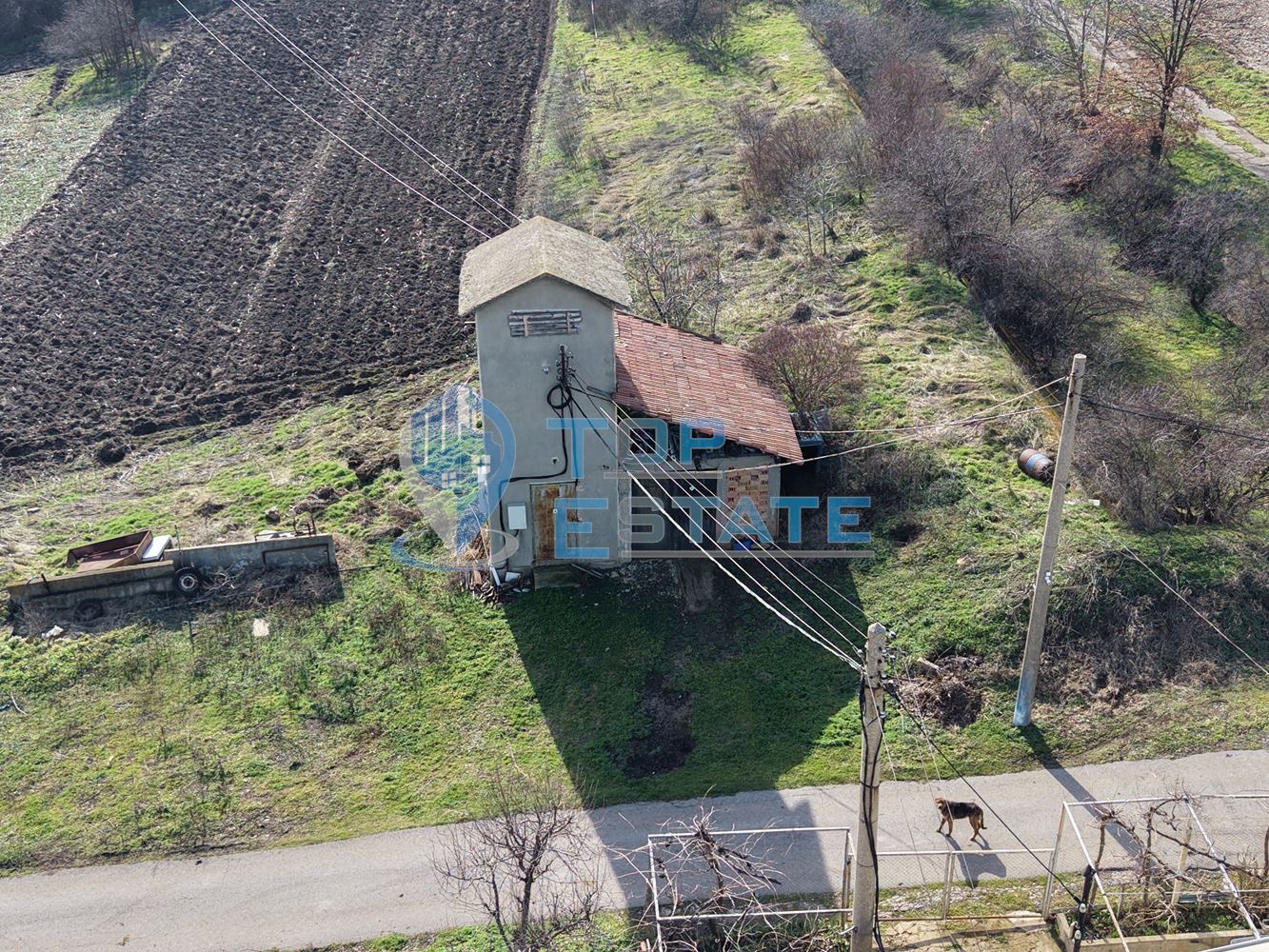 Птицеферма с разработен бизнес, ФЕЦ и оборудване, готова за работа в област Велико Търново - 0